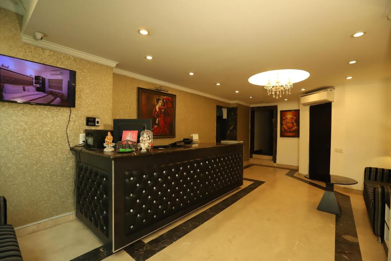 Hotel Capitol Hills - Greater Kailash Delhi Nueva Delhi Exterior foto