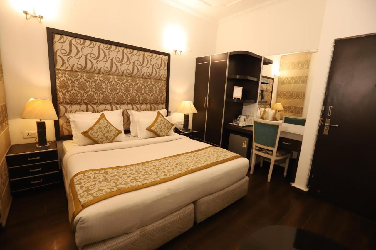 Hotel Capitol Hills - Greater Kailash Delhi Nueva Delhi Exterior foto