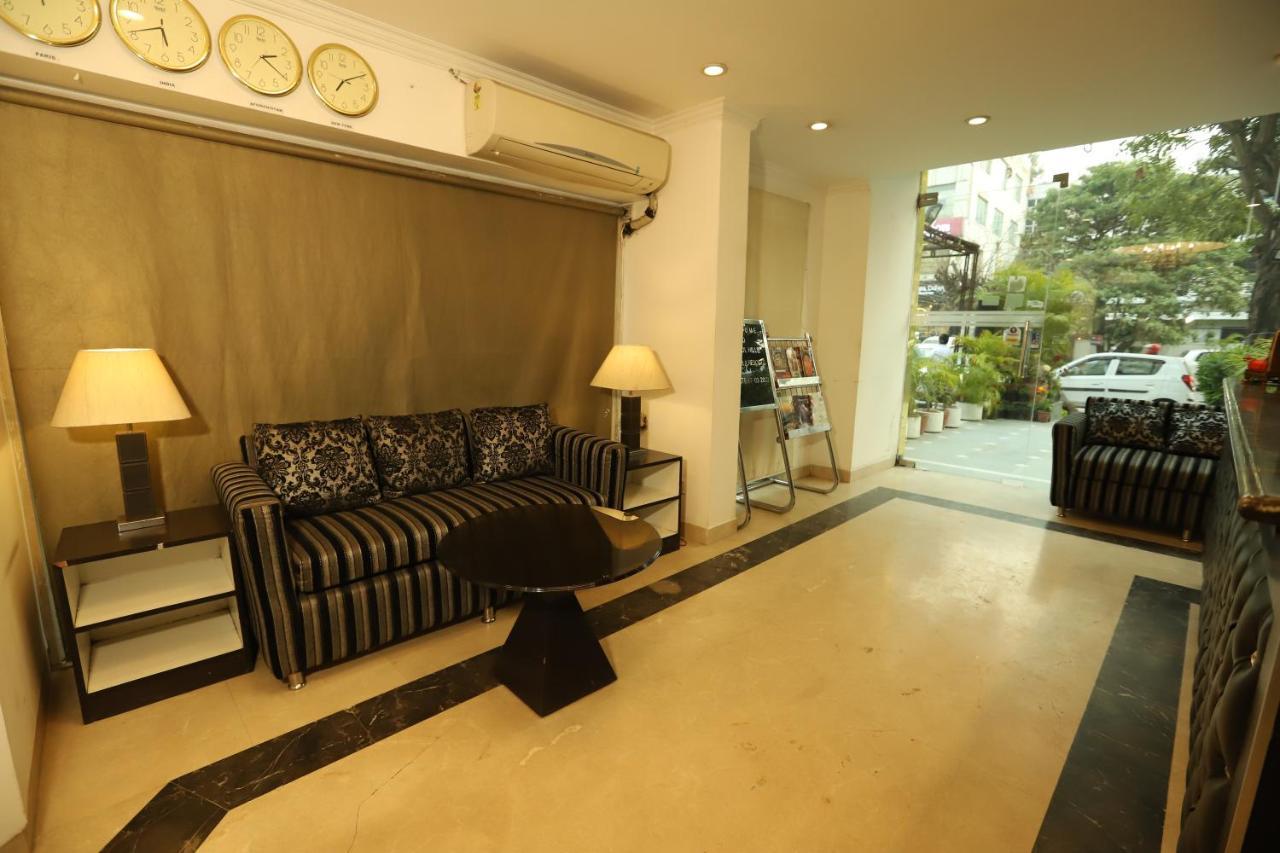 Hotel Capitol Hills - Greater Kailash Delhi Nueva Delhi Exterior foto