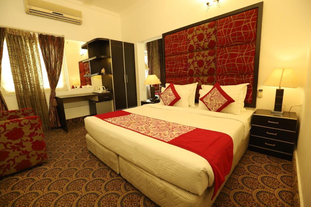 Hotel Capitol Hills - Greater Kailash Delhi Nueva Delhi Exterior foto