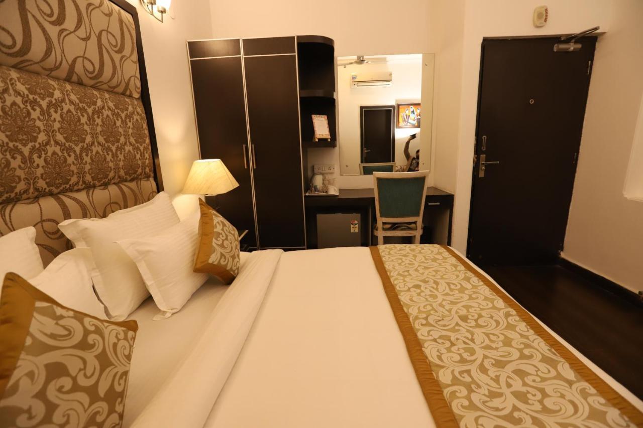 Hotel Capitol Hills - Greater Kailash Delhi Nueva Delhi Exterior foto
