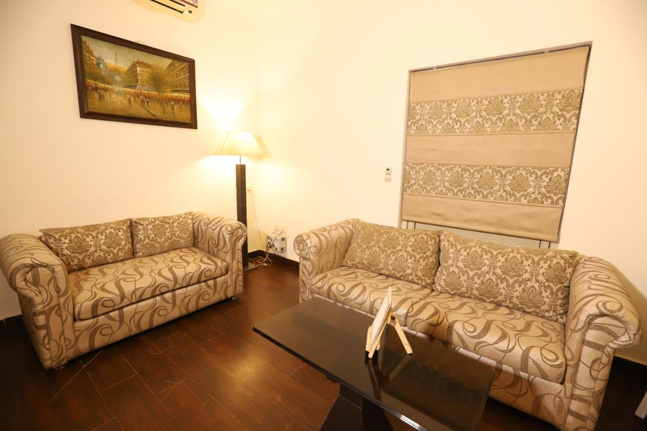 Hotel Capitol Hills - Greater Kailash Delhi Nueva Delhi Exterior foto