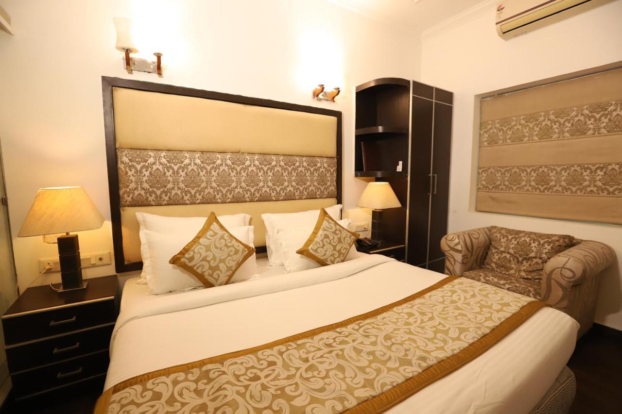 Hotel Capitol Hills - Greater Kailash Delhi Nueva Delhi Exterior foto
