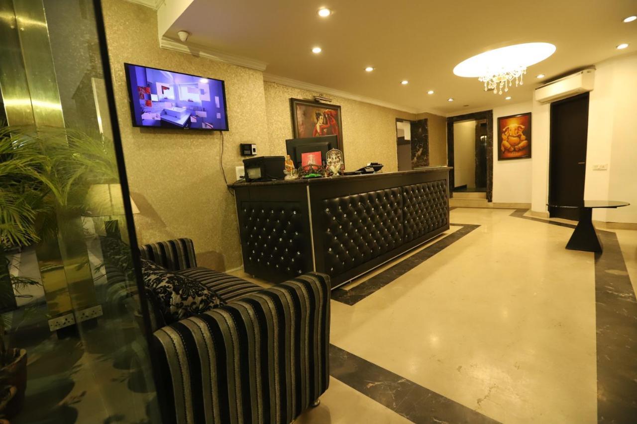 Hotel Capitol Hills - Greater Kailash Delhi Nueva Delhi Exterior foto